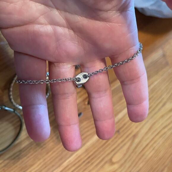 JEWELRY | bundle of 4 bracelets - Picture 16 of 16